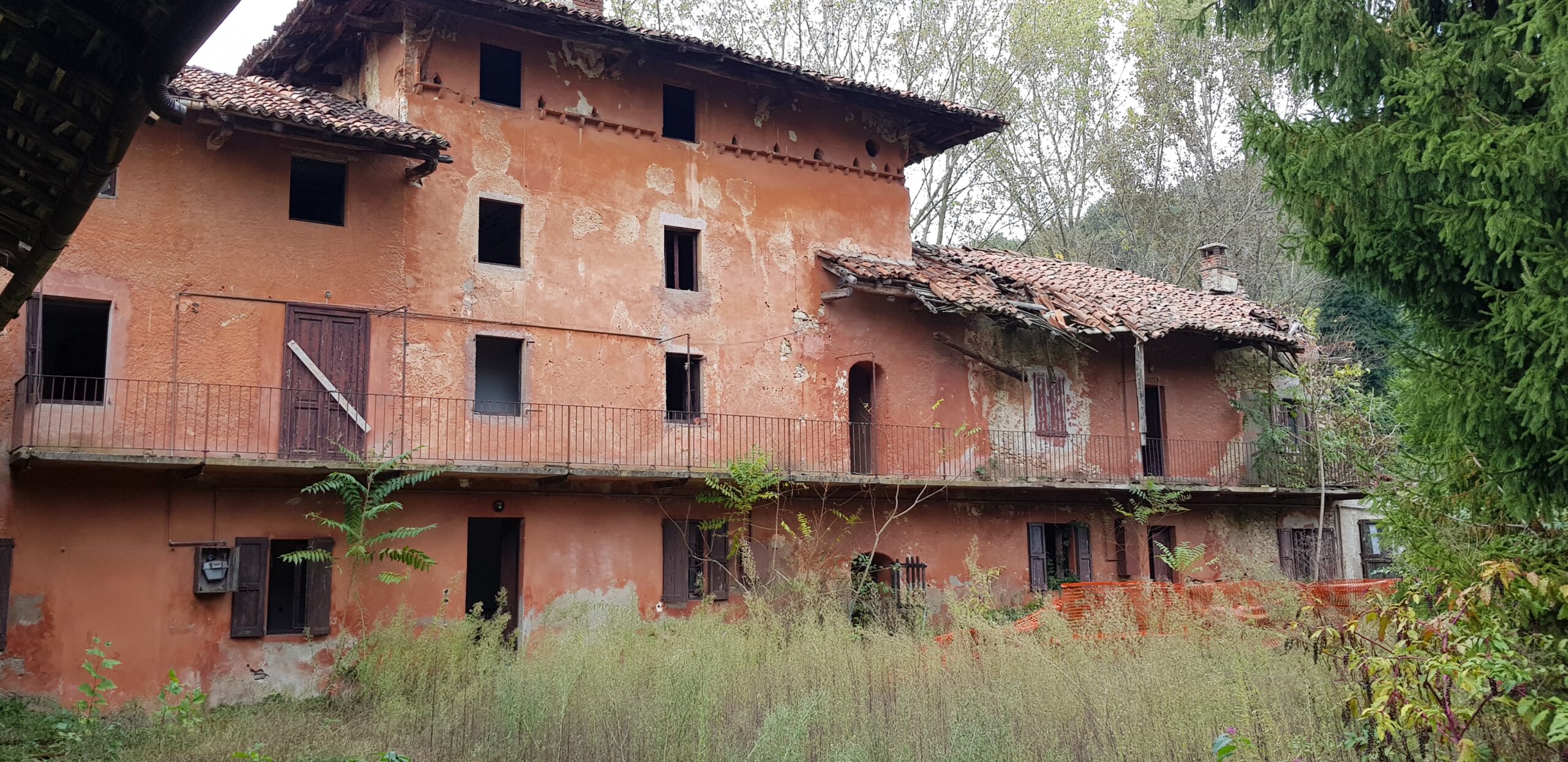 Antico Cascinale con azienda agricola