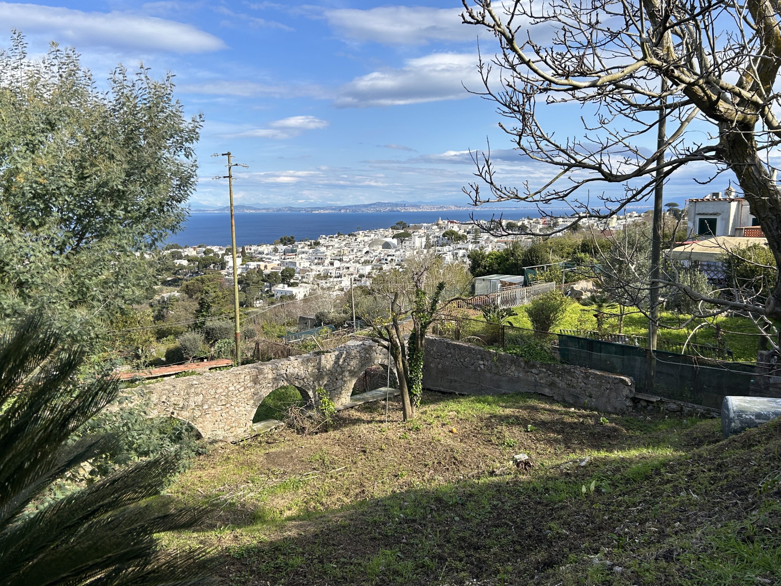 Capri – Anacapri, Villa con circa 1000 mq di terreno