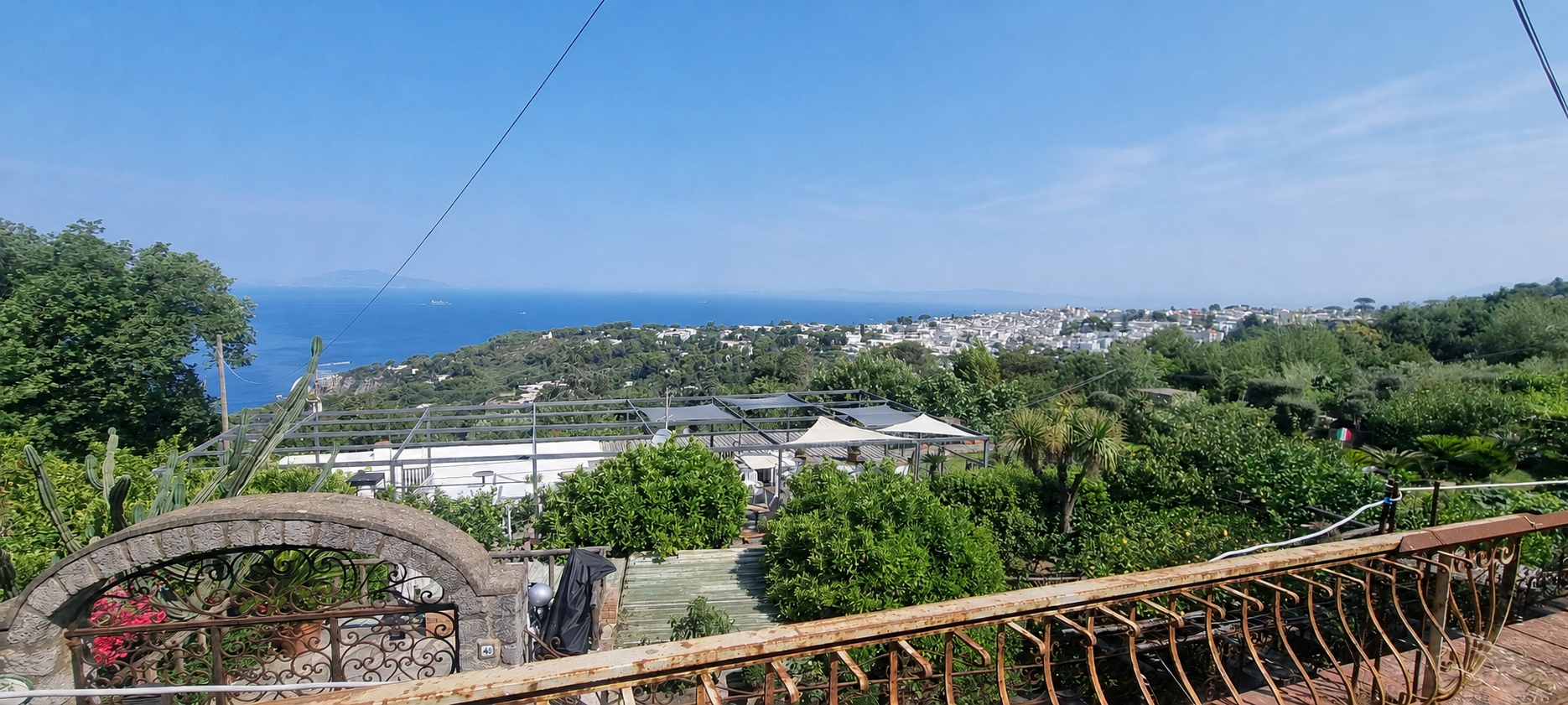 Capri – Anacapri, Villa con circa 1000 mq di terreno